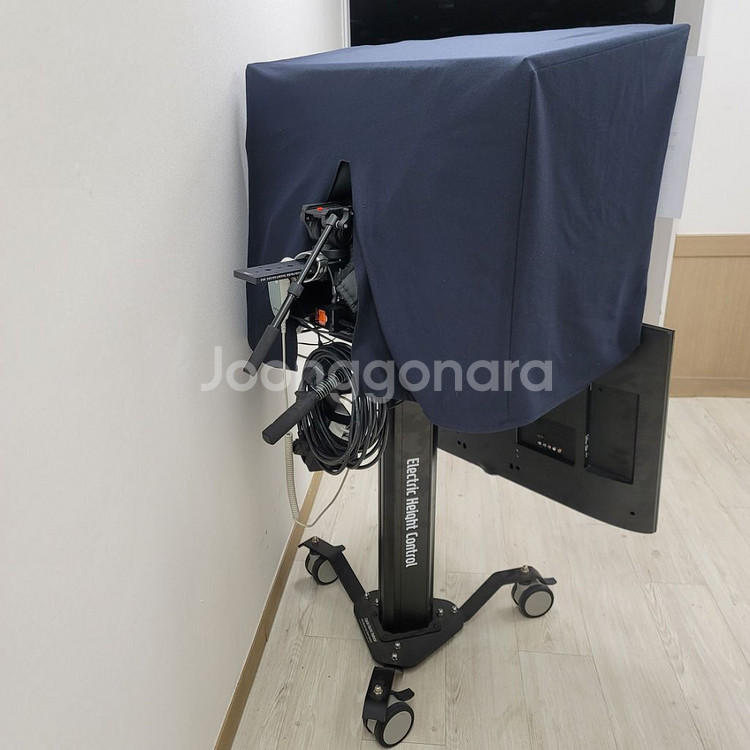 [급매] 크리스탈 프롬프터 최고사양 32, 24인치--2