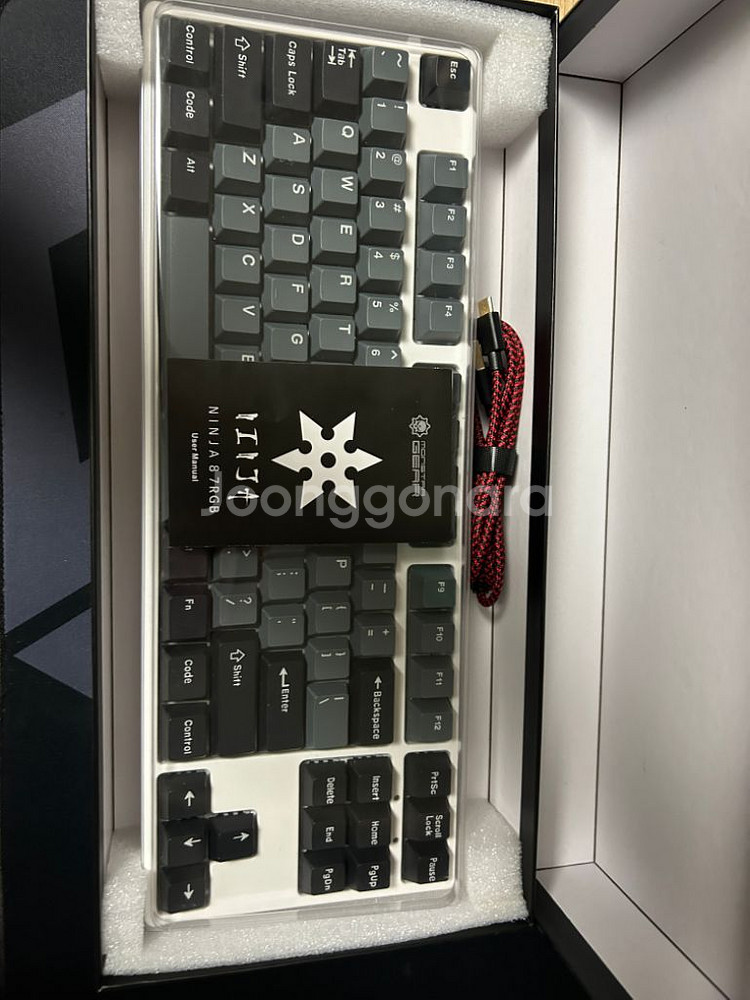 닌자87rgb 키보드 회백축--2
