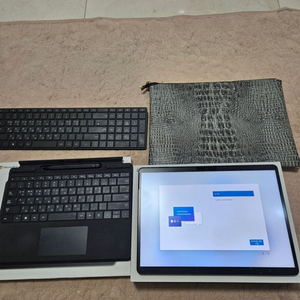 서피스프로9 I7 1tb+256g 펜키보드외 추가2개