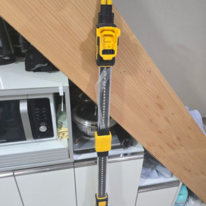 디월트 무선등 dcl045b