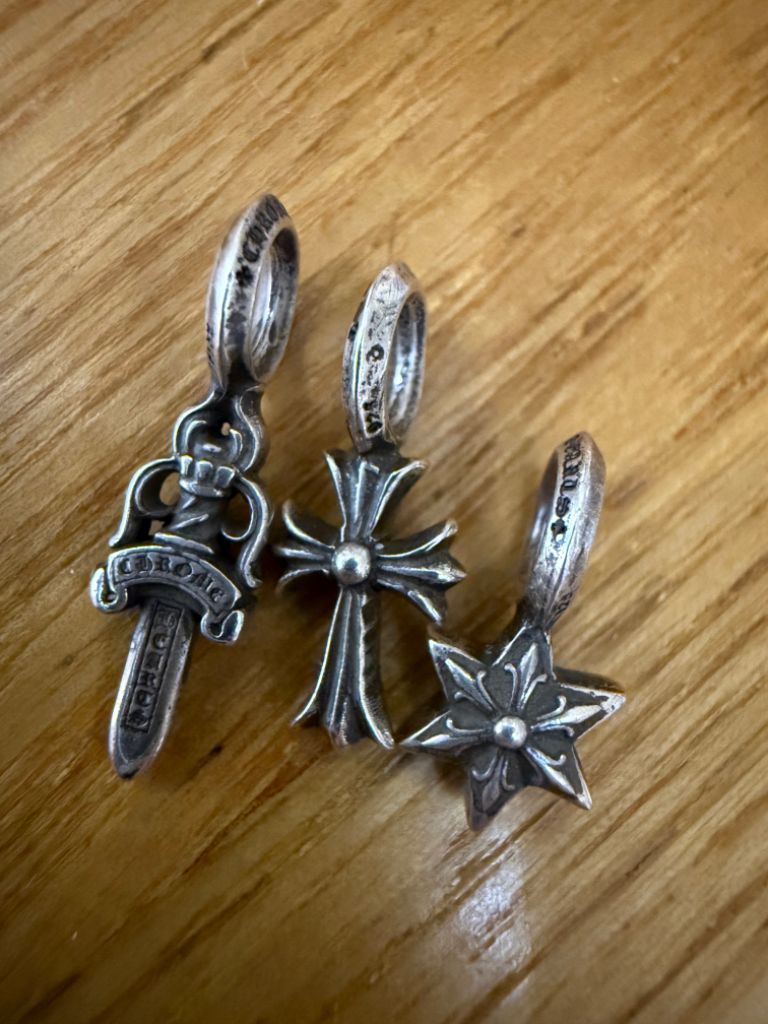 크롬하츠 스택참 크로스 | 중고나라 - 안심되는 중고거래