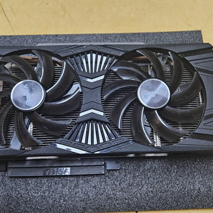 사용감 있는 이엠텍 RTX 2060 6GB 팝니다