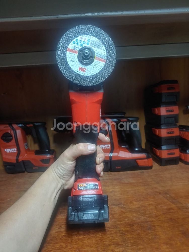 밀워키충전그라인더 M18 FSAG 100X 배터리포함--4