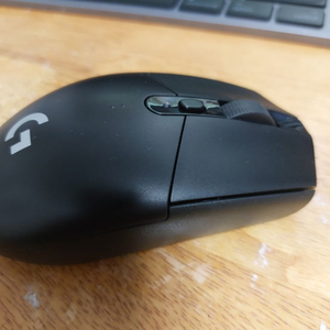 로지텍 g302