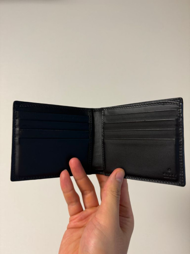 구찌 킹스네이크 프린트 GG 슈프림 반지갑 블랙--1