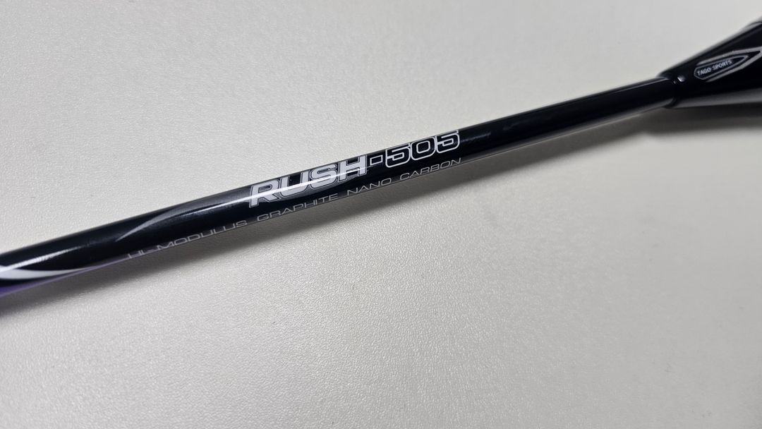 타고 RUSH-505 베드민턴 라켓--1