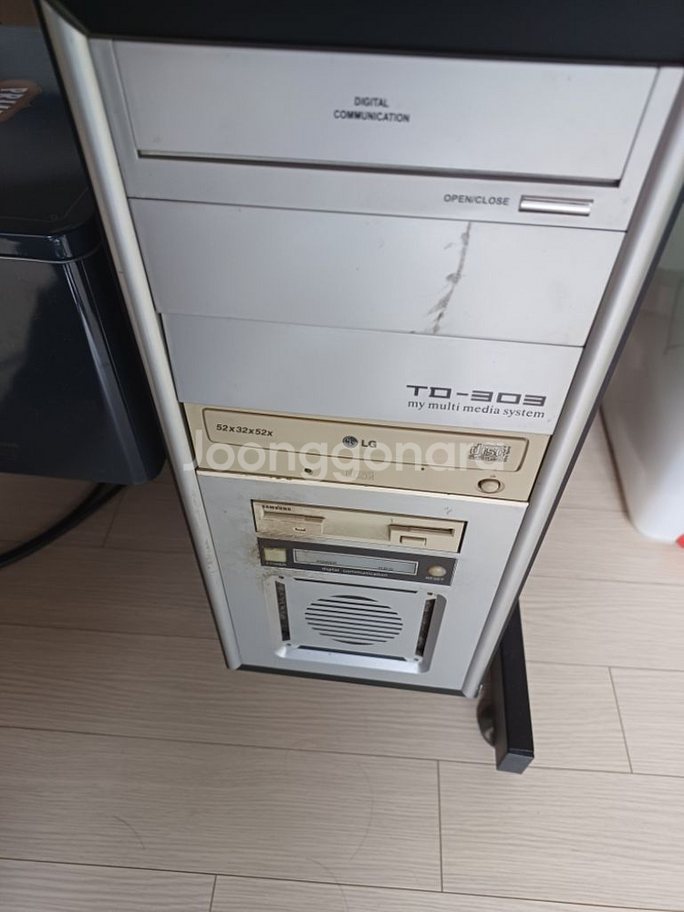 컴퓨터 본체및 구형 그래픽 하나 더 드림--0