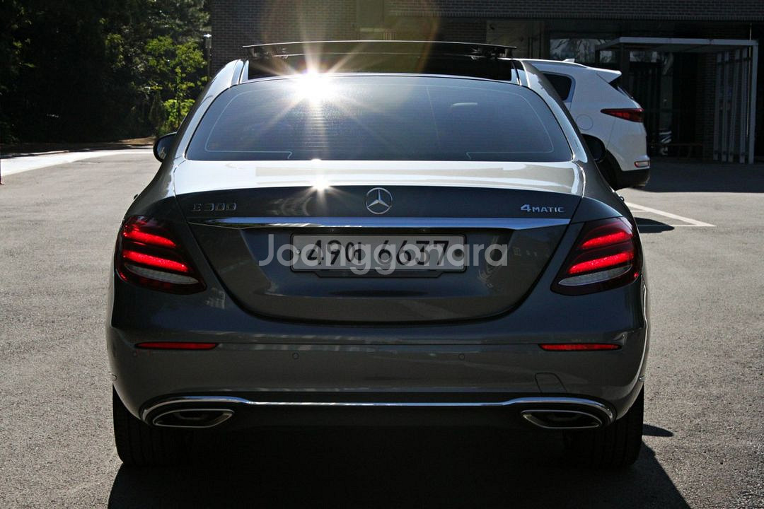 E클래스 4MATIC 익스클루시브 무사고 전국최저가--3