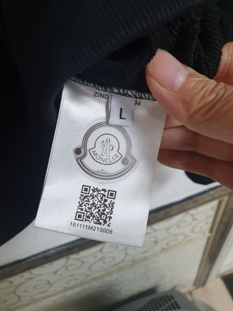 정품 몽클레어 맨투맨티 ( L )새상품--4