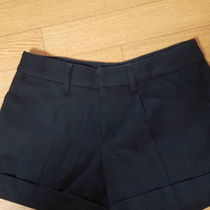 질스튜어트 반바지 2 size