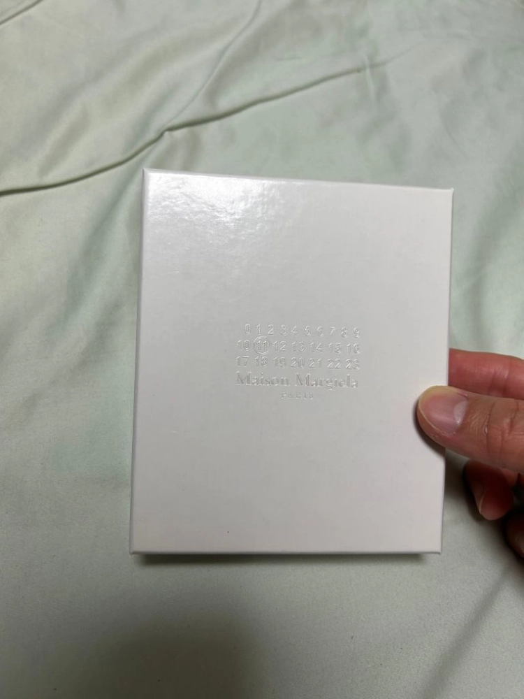 메종 마르지엘라 카드홀더 똑딱이 지갑 새제품 이미지