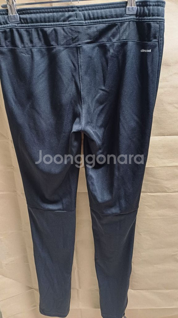Adidas Zipped 트레이닝--1