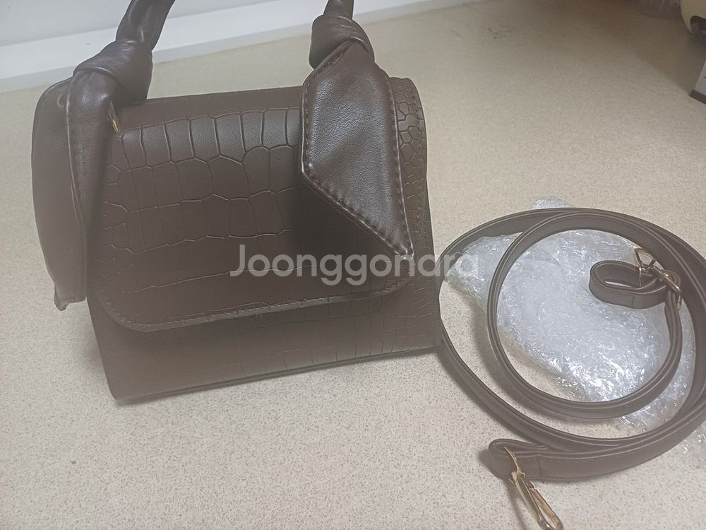 (신상) 토트 핸드백 악어 패턴 브라운드--0