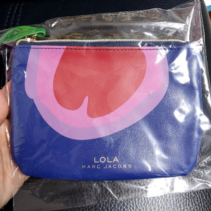 마콥 로라파우치