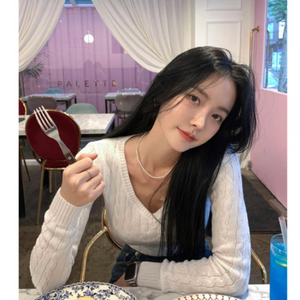 페일제이드 cable knit v neck 화이트