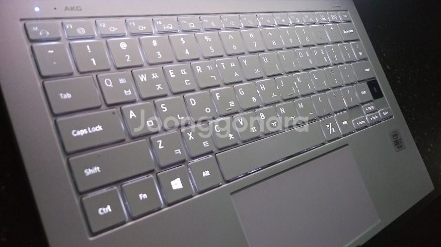 삼성 초경량 갤럭시북 이온/i7,램16G--6