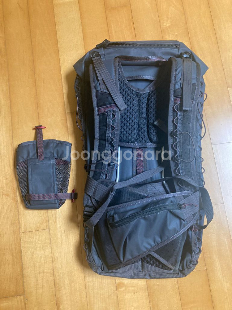 클라터뮤젠 브리머 24L 레이븐색상--1