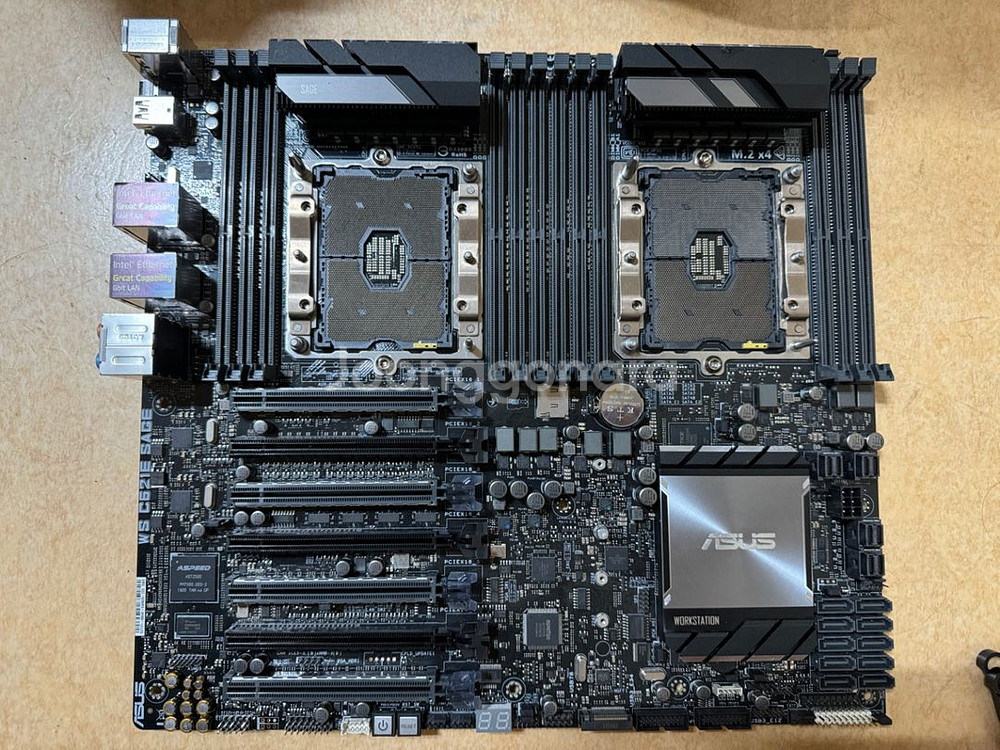 ASUS WS-C621E SAGE (3647소켓)--1