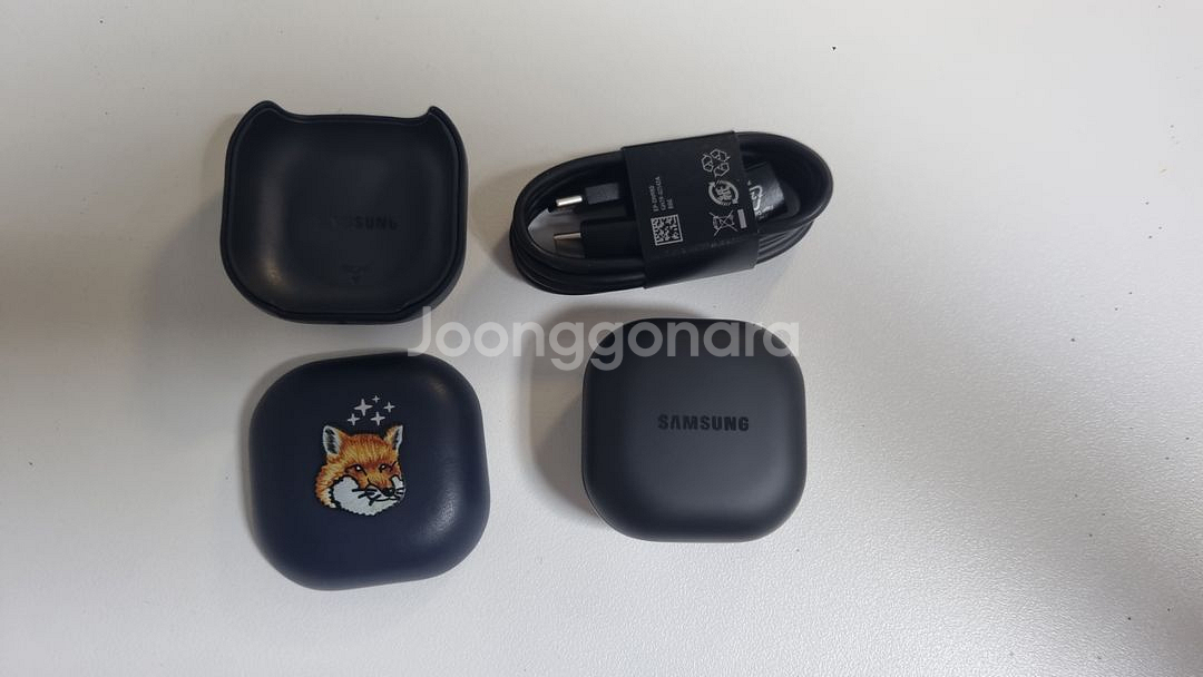 버즈2프로 일주일 사용 + 메종키츠네 케이스--0