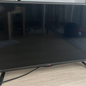 LG 32LB 32인치 컬러티비 리모컨과 함께성능 좋고