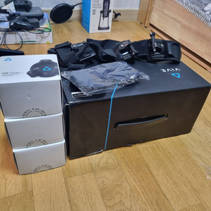 HTC Vive 1세대 (트래커포함)