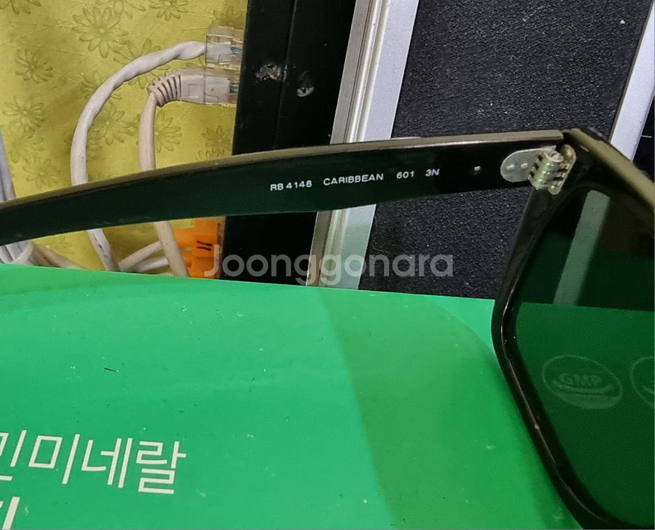 레이벤 선글라스 검정 카본 중고 팝니다.--4