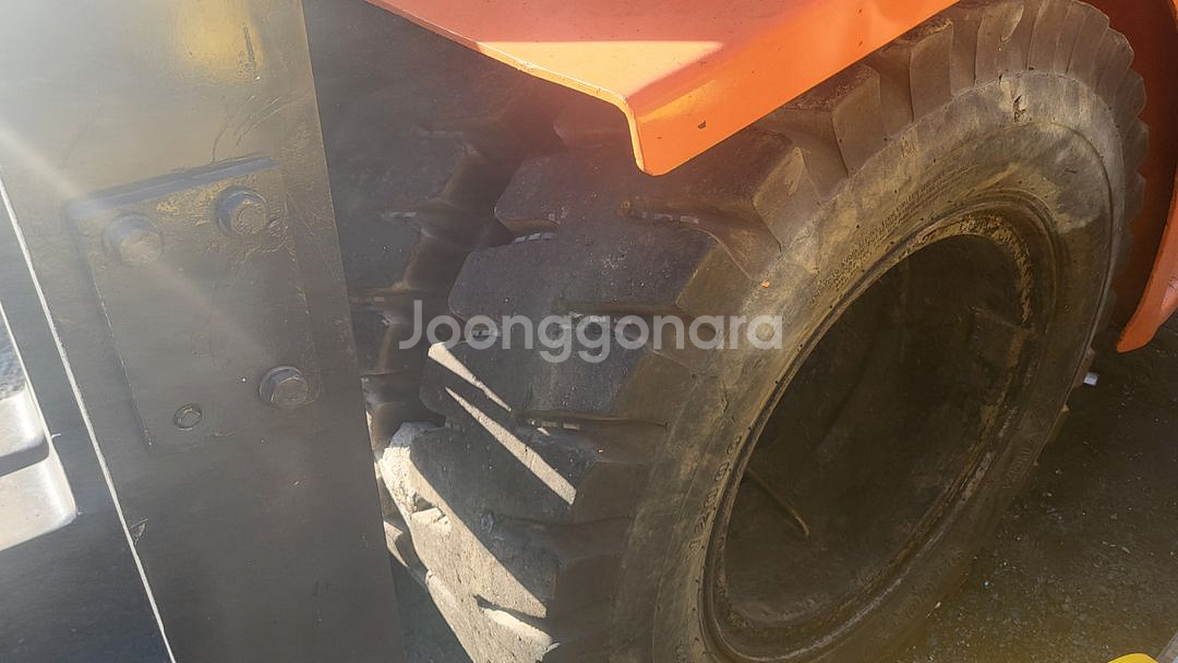 두산 8톤 대형 디젤 풀옵션 중고지게차--4