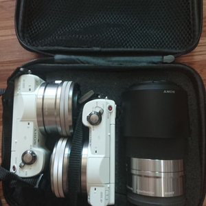 알파 A5000 카메라 2대+55-210mm 렌즈 일괄