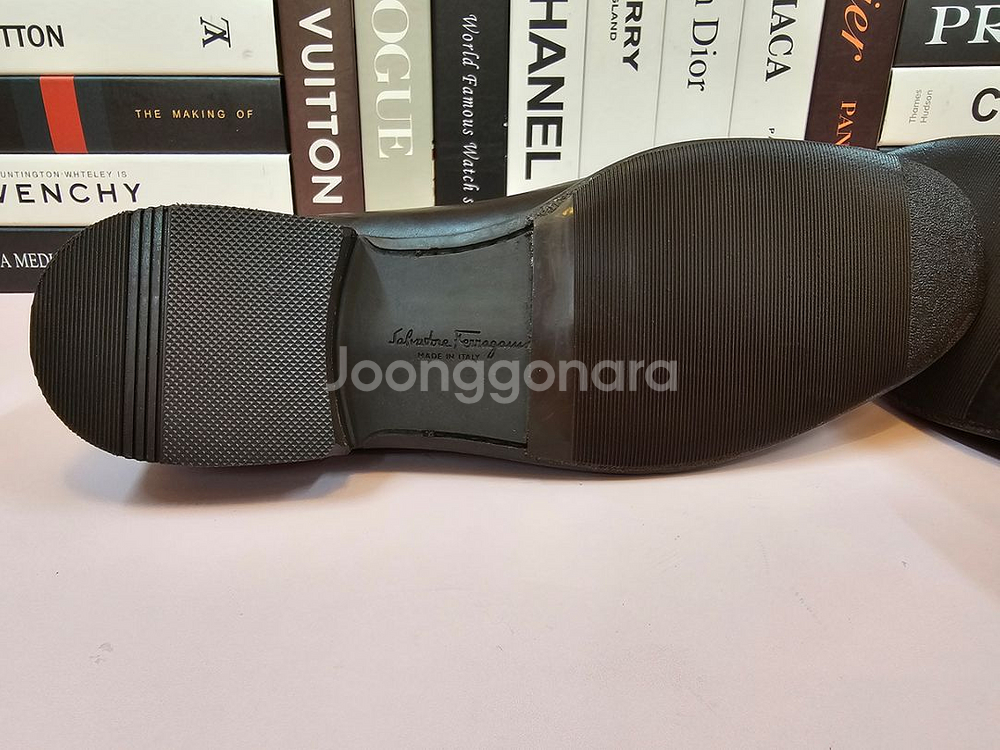 페라가모 남성 로퍼 구두 275--8