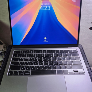 MacBook air 2022 m2