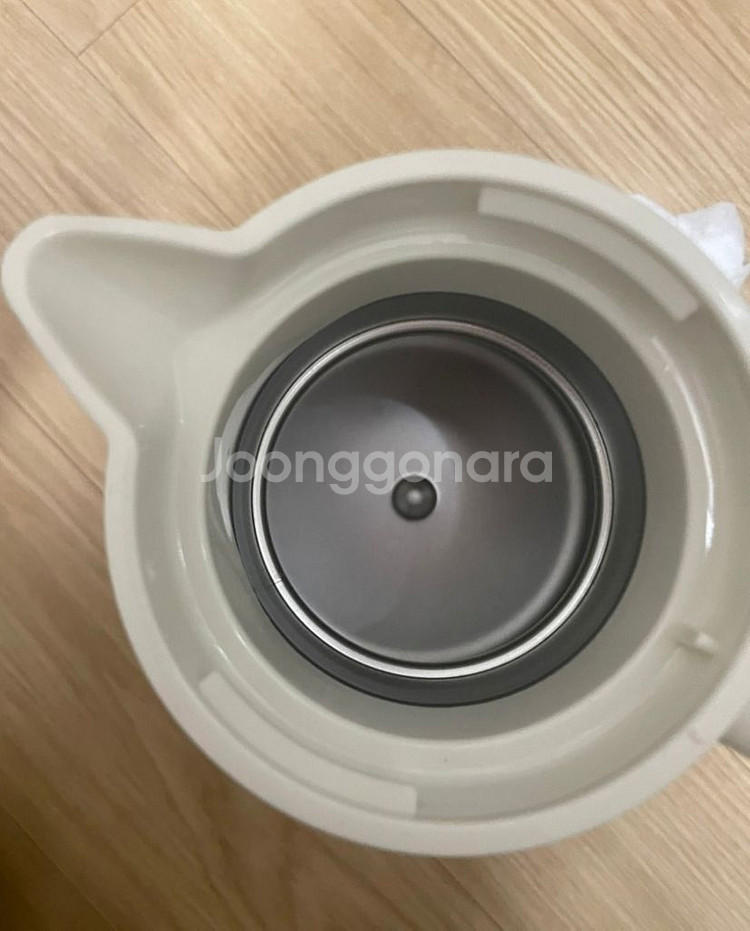 모슈 라떼 보온보냉 테이블팟 1.3L 매트화이트--1