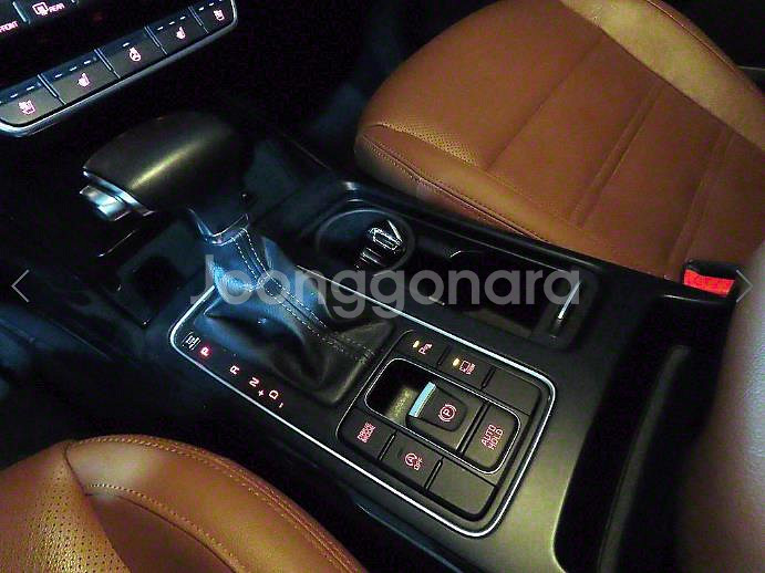 @17년식 더 뉴쏘렌토 디젤 R2.2 2WD 노블레스--9
