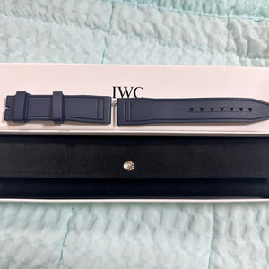 가격내림 iwc 정품러버 네이비(신품급)마크20