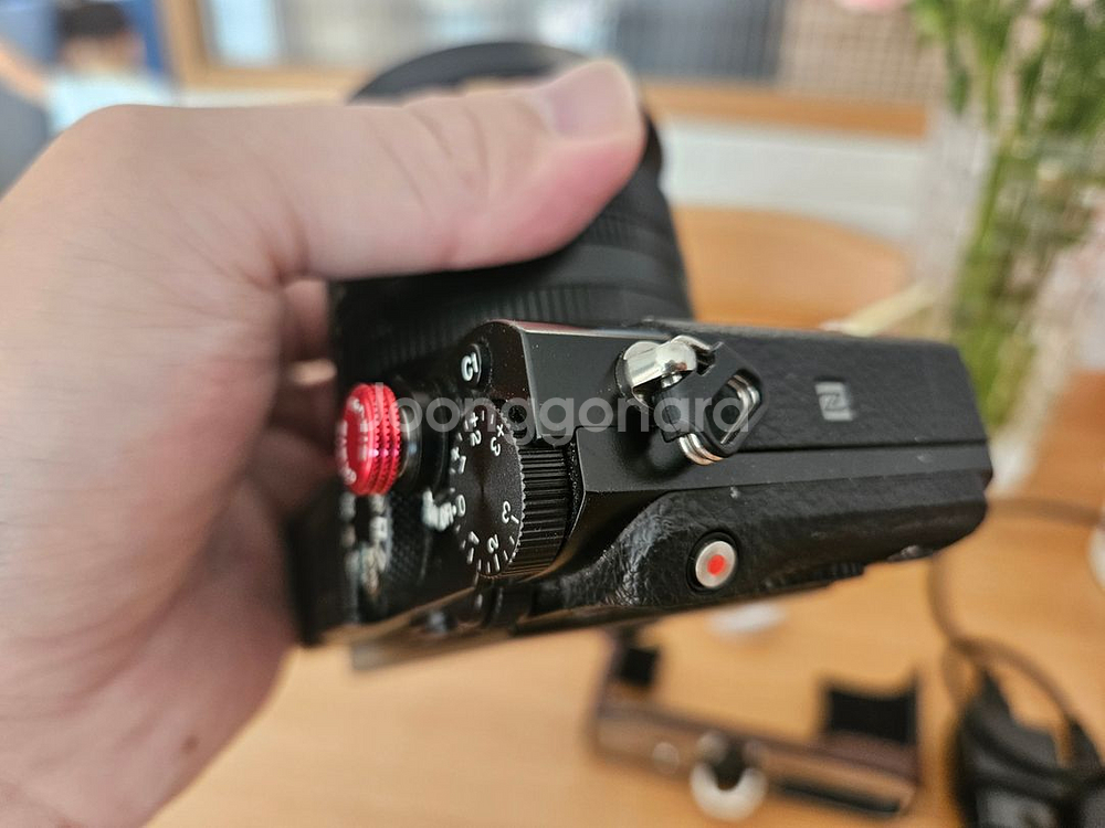 소니 RX1R2 풀프레임 똑딱이 풀박스--3