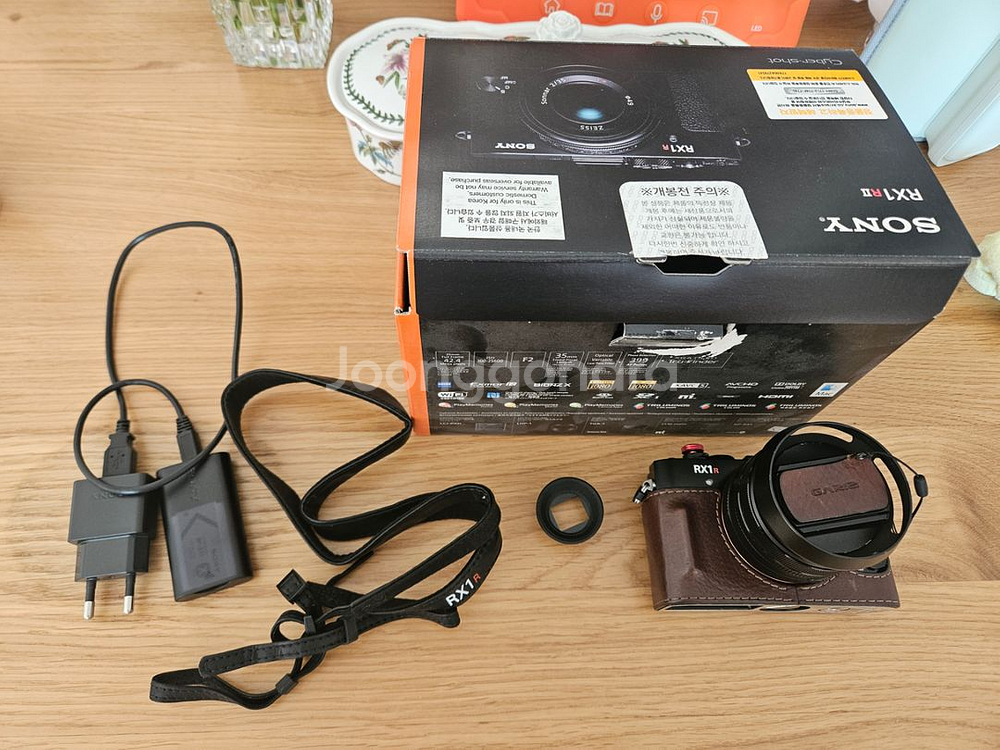 소니 RX1R2 풀프레임 똑딱이 풀박스--7