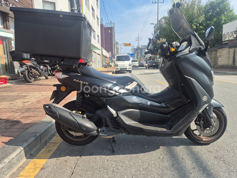 NMAX155 22년식 판매합니다.--3