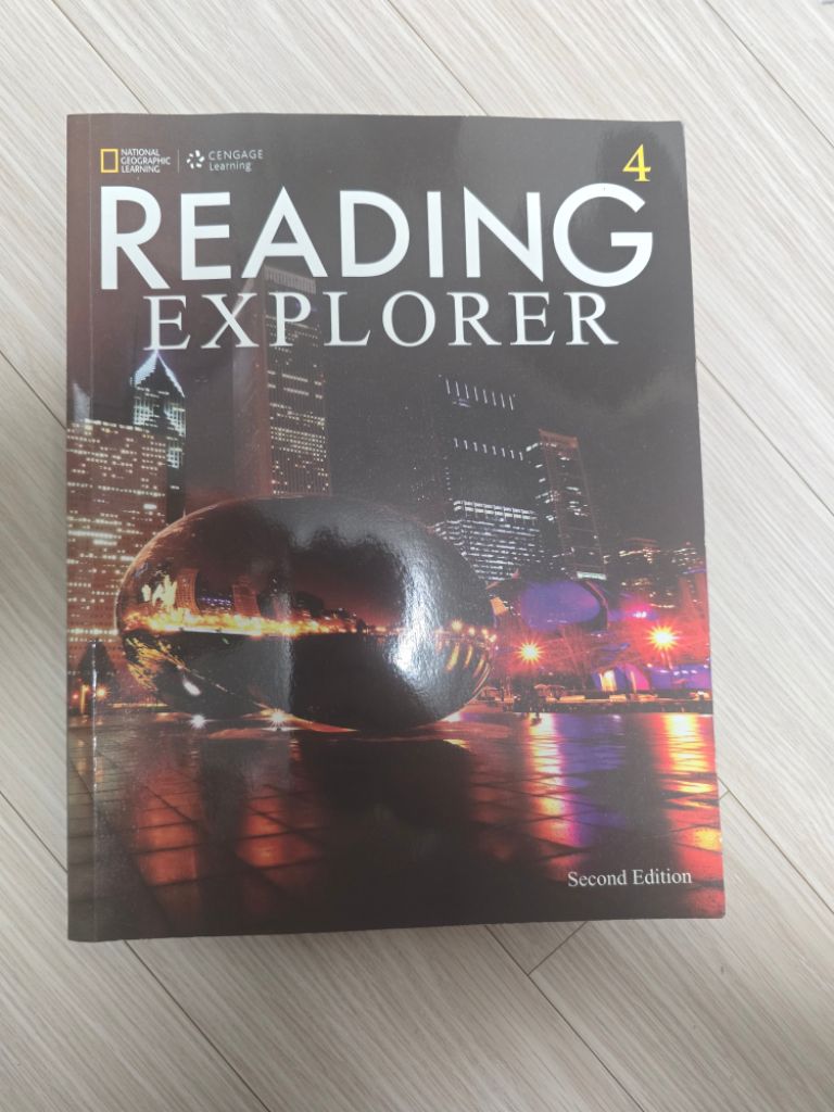 READING EXPLORER 4권