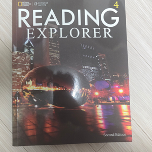 READING EXPLORER 4권