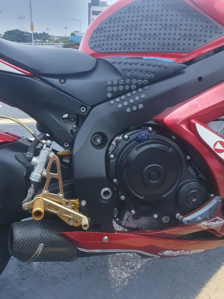 스즈키gsx-r750 이미지