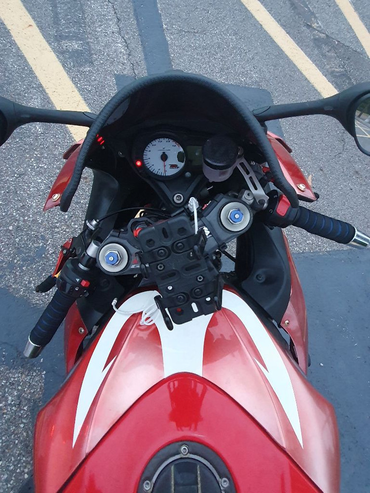 스즈키gsx-r750 이미지