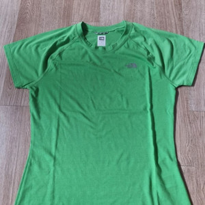 (새상품)노스페이스여성 반팔티 S