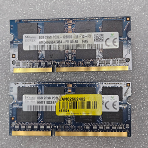 노트북 램 DDR3 8기가 2개 입니다