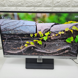 LG 27인치 LED TV 모니터 입니다