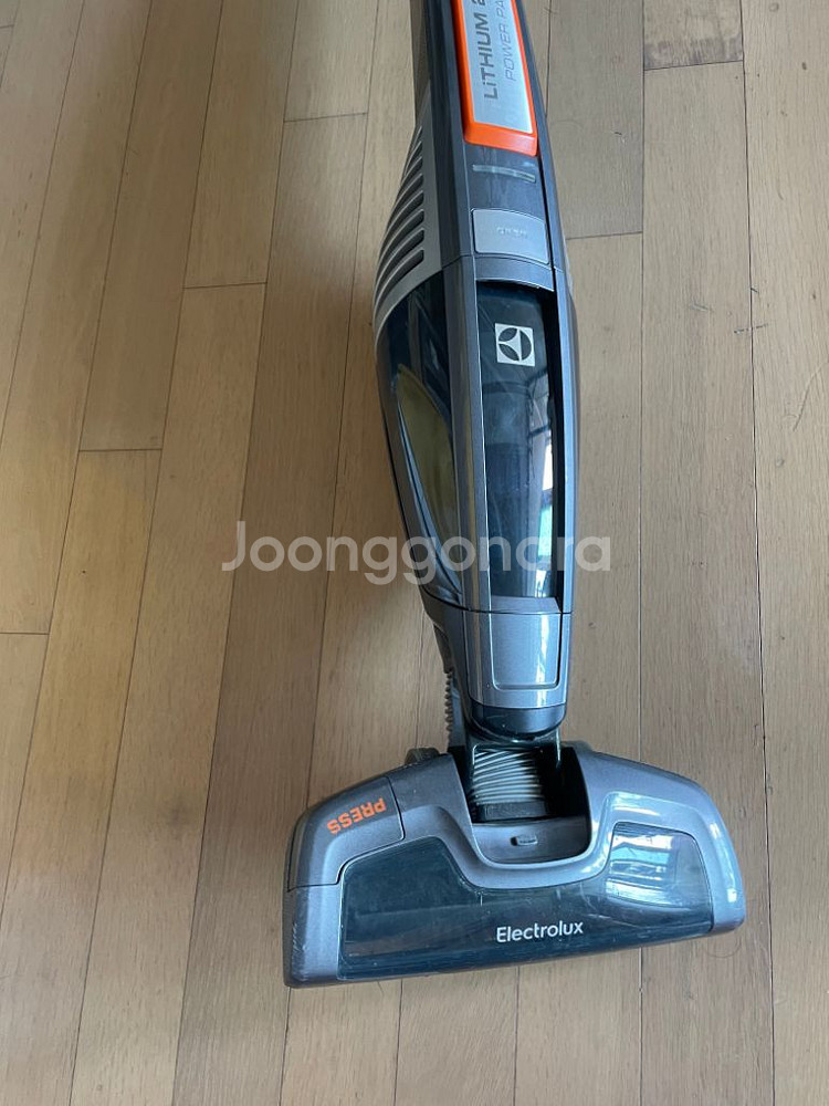 일레트로룩스 electrolux 무선 청소기 (부품용)--1