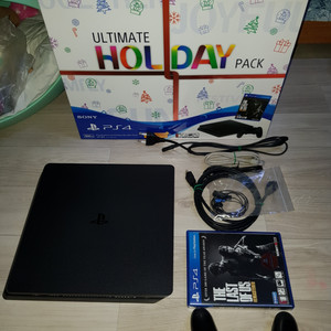 ps4 slim 라스트오브어스 번들판 판매합니다