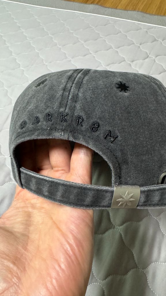 다크룸 모자(정품) 1회 잠깐 착용--2