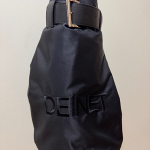 다이닛 가방 / DEINET LOGO BUCKET BA