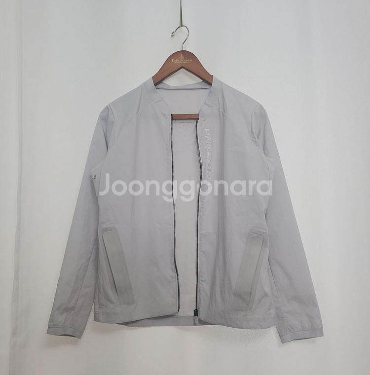 (새제품)마크앤로나 여성L 바람막이 스윙아우터--2