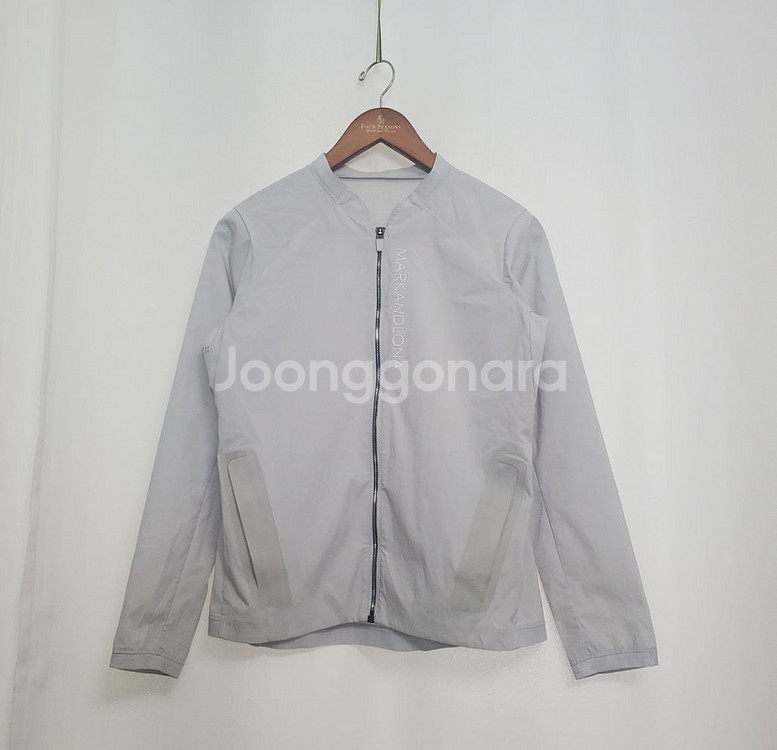 (새제품)마크앤로나 여성L 바람막이 스윙아우터--1