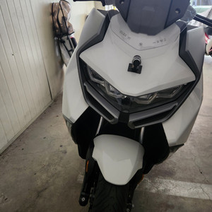 24년 8월식 bmw c400gt 신차급 팝니다